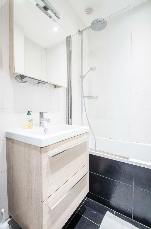 Gorgeous Paris Eiffel Tower Appartement Buitenkant foto