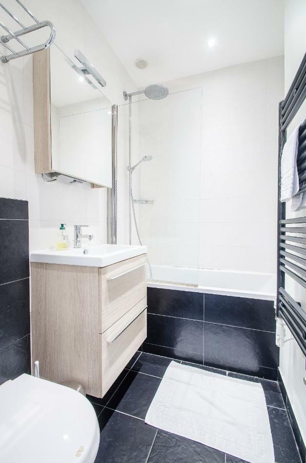 Gorgeous Paris Eiffel Tower Appartement Buitenkant foto